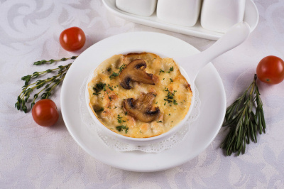 Жюльен с курицей и грибами Жюльен с курицей и грибами